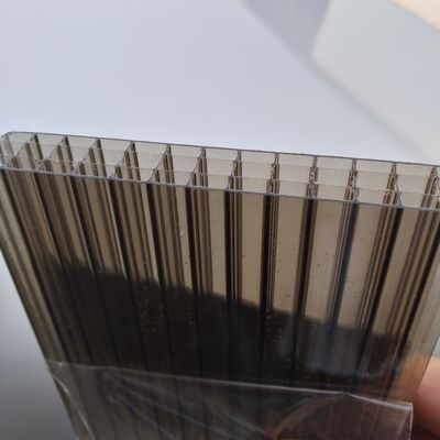 Anpassungsfähige farbenfrohe PC-Hohlblätter mit vier Schichten, hoch resistent gegen starke Sonnenstrahlen