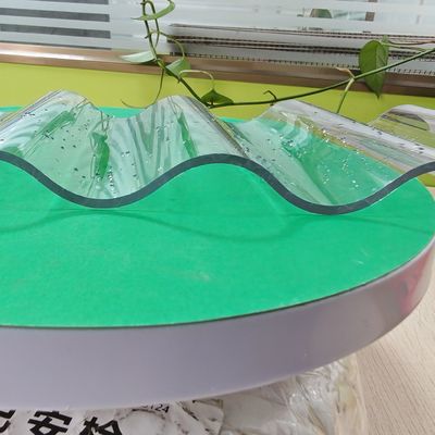 Wetterbeständige UV-Beschichtung Klarplastik Polycarbonat Wellplatten für Pergolen Innenhöfe und überdachte Gehwege