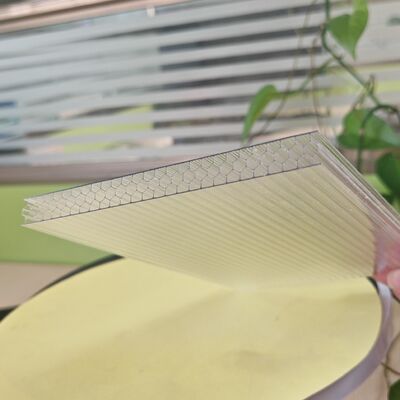 Ein guter Preis. Klarblau-Grün-Bronze 2,1 m*5,8 m Honighals-Polycarbonat-Blatt Leichtgewicht Hohe Festigkeit und hervorragende Strukturleistung für das Dach Online
